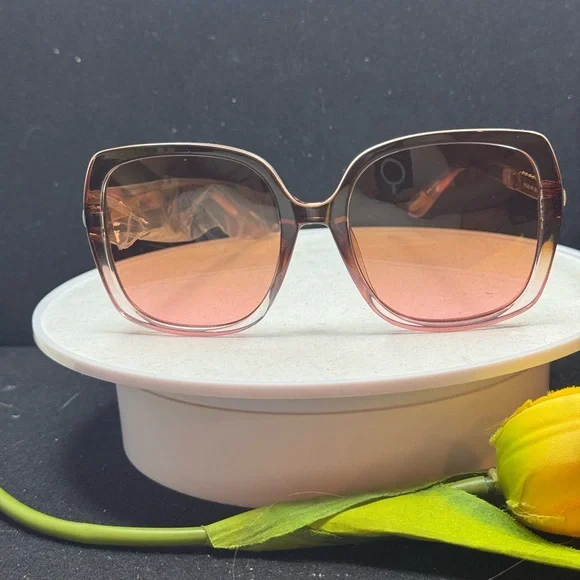 GUESS GF0406 Sonnenbrille – Quadratisch, Verlaufsgläser, UV-Schutz